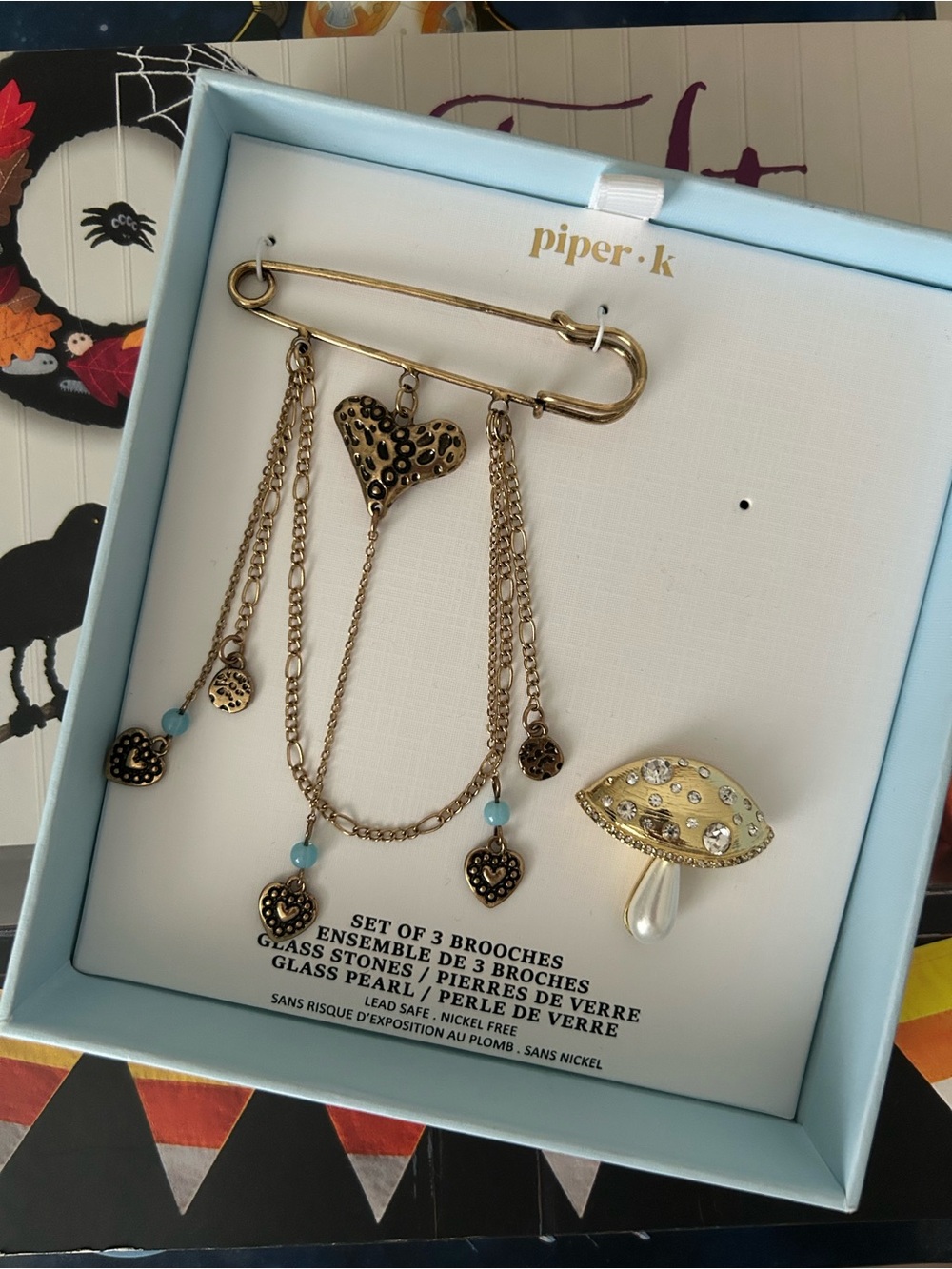 Piper.K  Two Piece Brooch Set Heart Mushroom